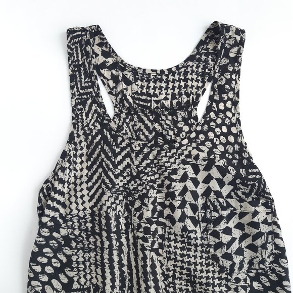 Abstract pattern tank top (small) - Picture 3 of 9